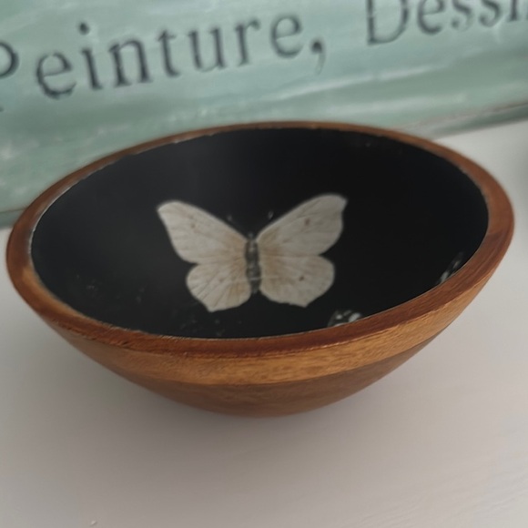 Butterfly Design Wooden Bowl Made in India - Picture 2 of 4